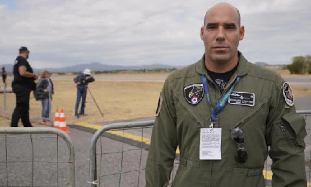 Το συγκινητικό μήνυμα από αέρος του πιλότος της ομάδας «Ζευς»